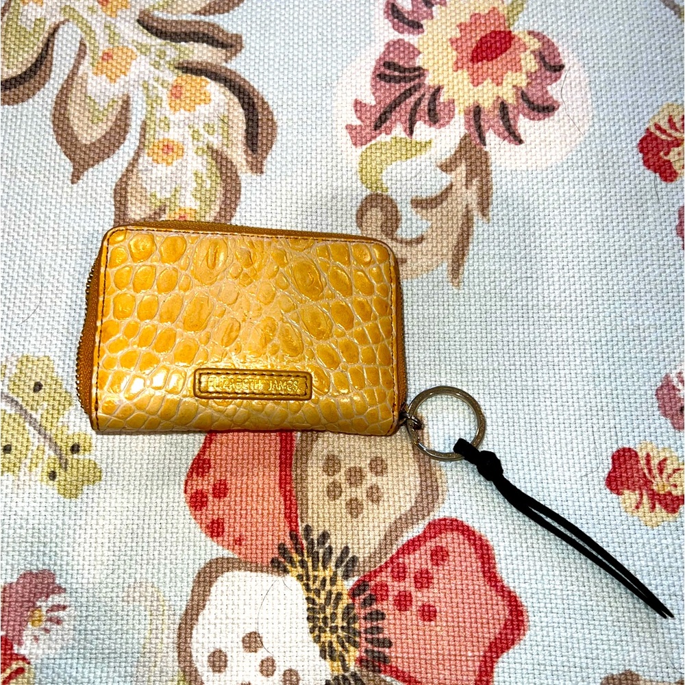 Elizabeth & James Small Wallet
